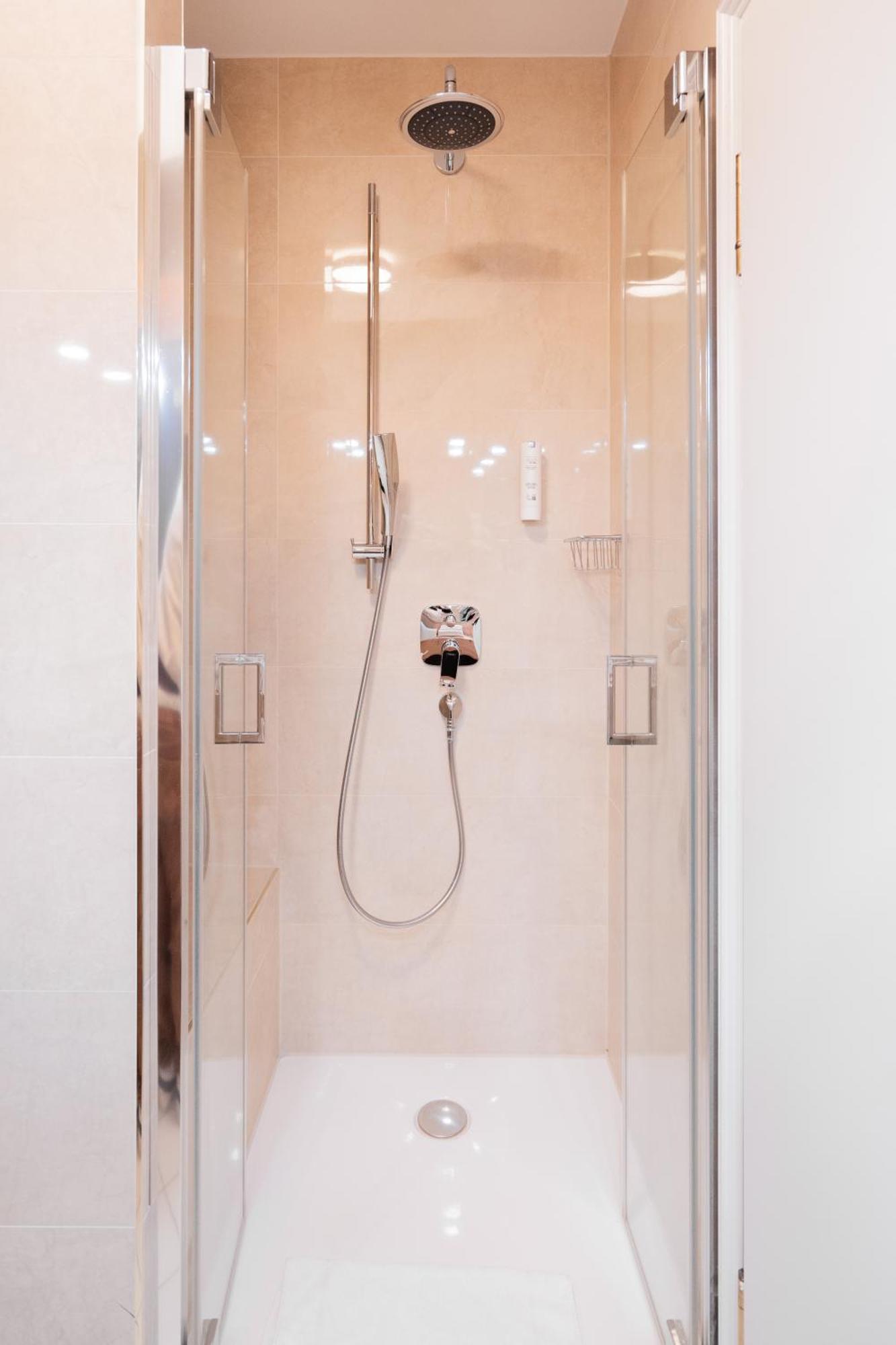 Hotel Adler - Paulas Alb エーインゲン 部屋 写真